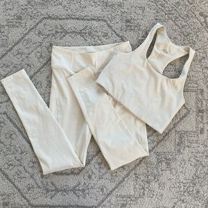 Girlfriend Collective SET Ivory Paloma / leggings